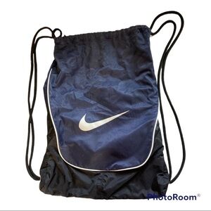Nike Nylon Blend Shoulder Bag